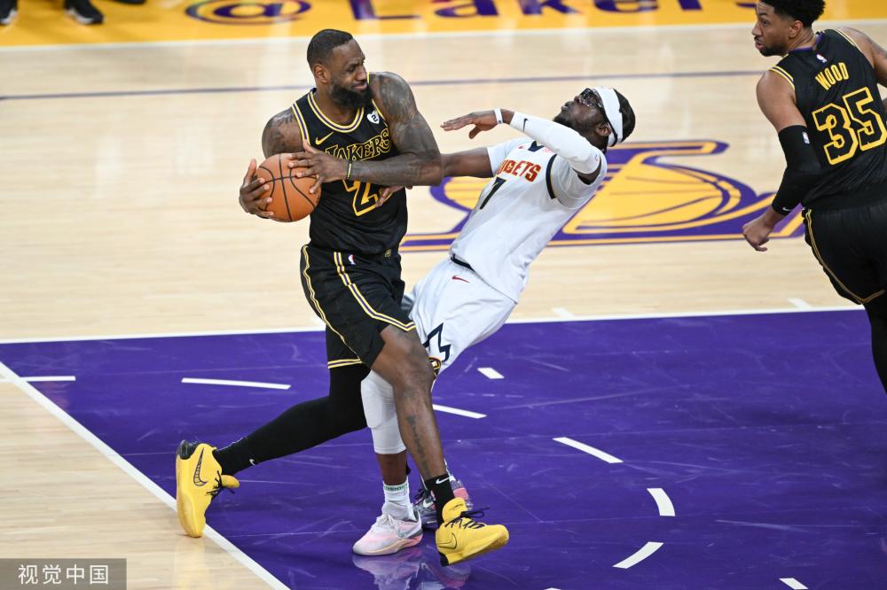 他带领球队 他带领球队