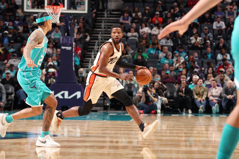 国足球对人 国足球对人